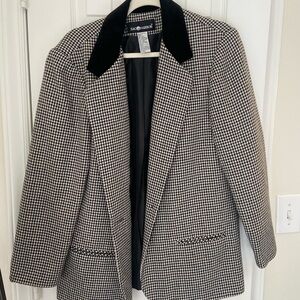 Black and White Houndstooth Women's Blazer